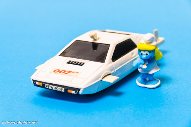 Smurfette Waiting for James Bond in His Divong Lotus